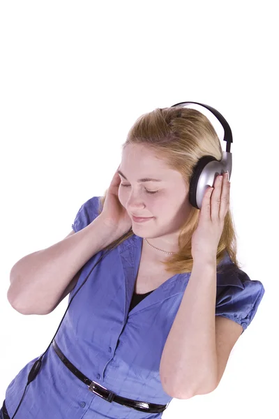 Linda chica escuchando música —  Fotos de Stock