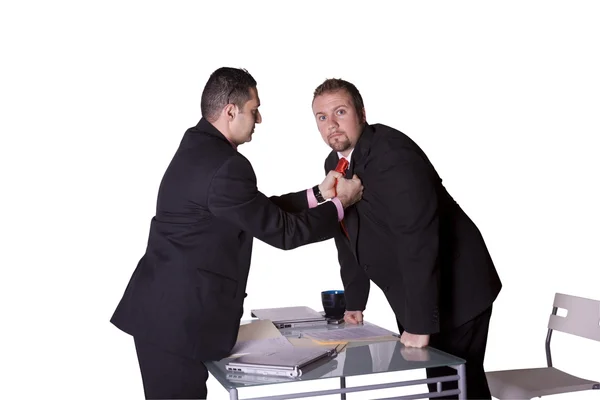 ビジネスマンの机の上の戦い — ストック写真