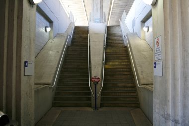 Metro merdivenleri