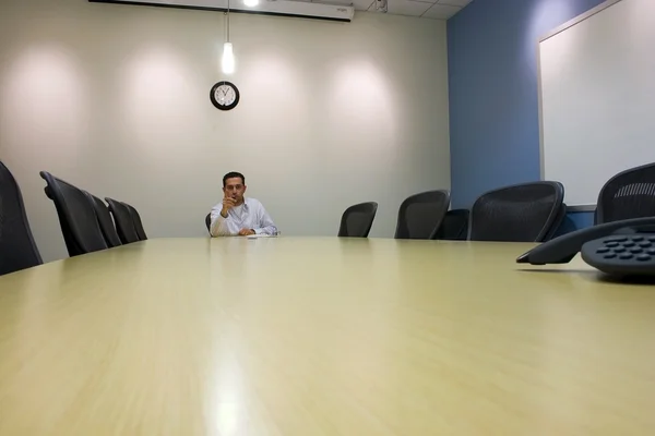 会議室のビジネスマン — ストック写真