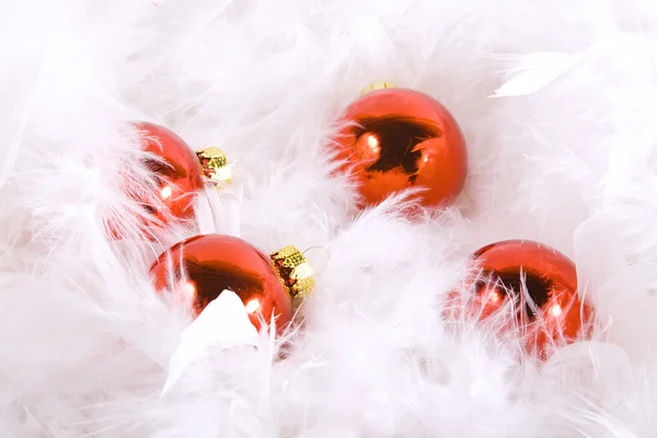 Ornamenti natalizi con spazio bianco — Foto Stock