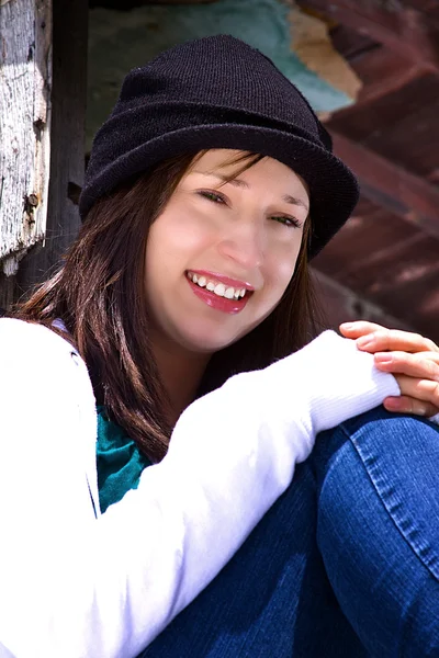 Πανέμορφη έφηβη με ένα καπέλο — Φωτογραφία Αρχείου