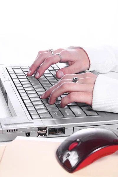 Close up on a Girl's hands typing — Stock Photo, Image