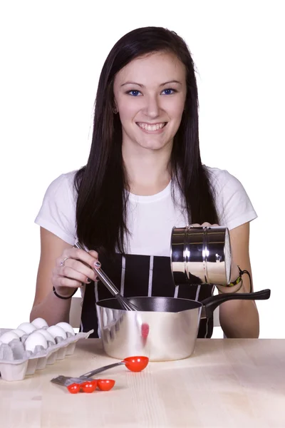 Hermosa adolescente preparando comida — Foto de Stock