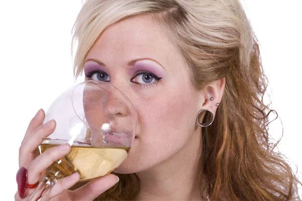 Bella donna in posa con il vino — Foto Stock