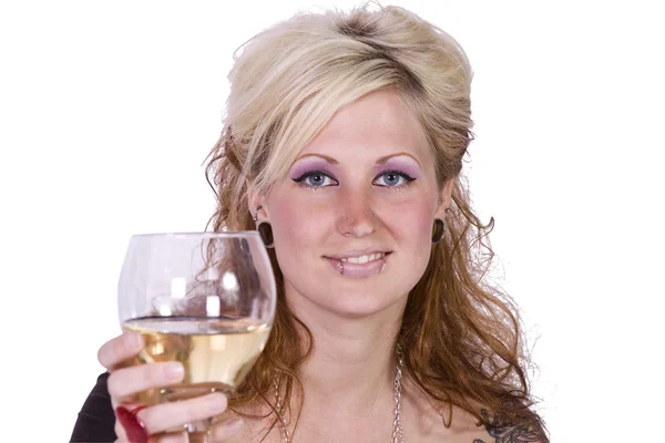 Schöne Frau posiert mit Wein — Stockfoto