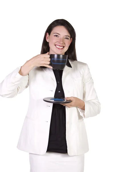 Mujer bebiendo café de pie — Foto de Stock