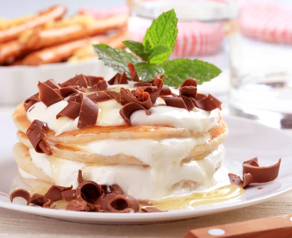 Pancakes with curd cheese and chocolate