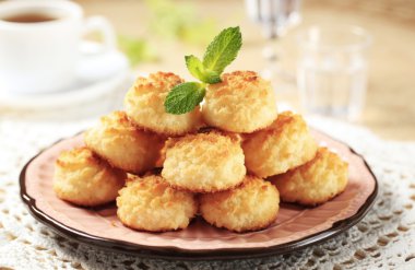 Coconut macaroons clipart