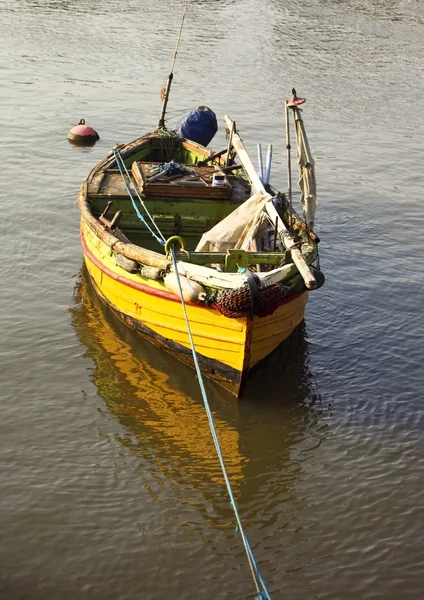 Petit bateau de pêche — Photo