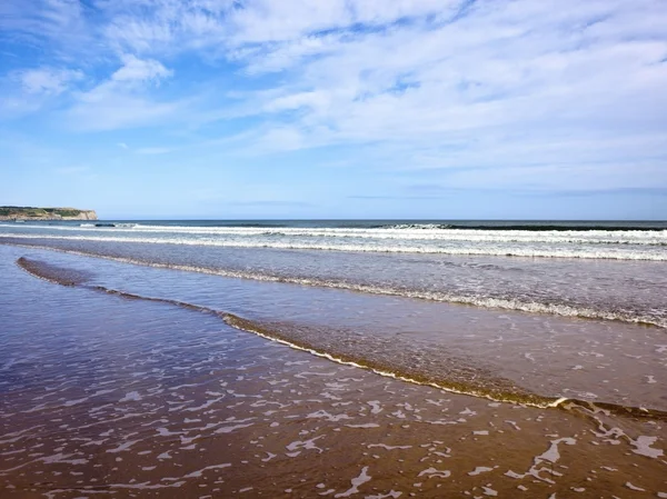 Песчаное море и небо 2 — стоковое фото