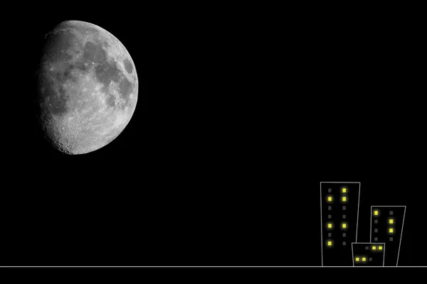 夜城和大的月亮 — 图库照片