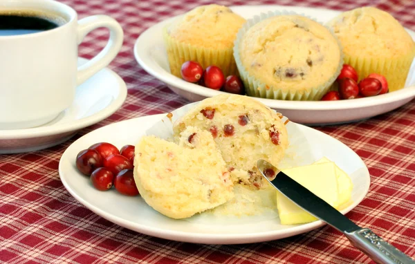 Cranberry Muffins en koffie — Stockfoto