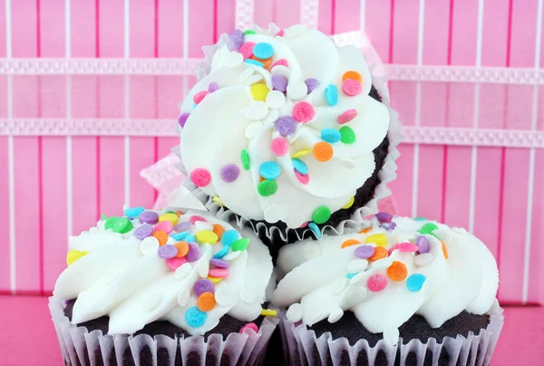 Partij cupcakes voor cadeau — Stockfoto