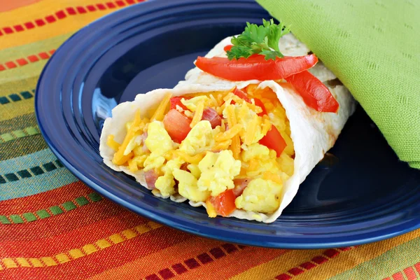 Frühstücksei Burrito lizenzfreie Stockfotos