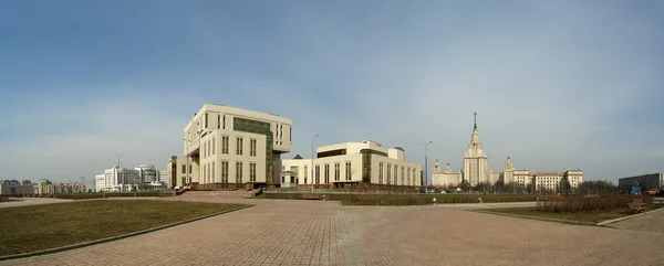 Neue Bibliothek m. v. lomonosov moskauer staat — Stockfoto