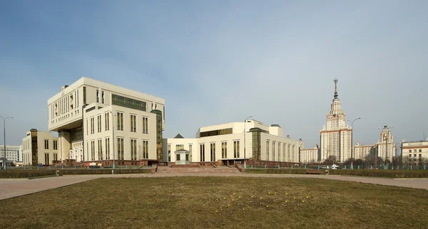 Moscú, Rusia. Construyendo una nueva biblioteca — Foto de Stock