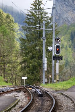 İsviçre, Alpler, raylar ve demiryolu semafor highlands demiryolu