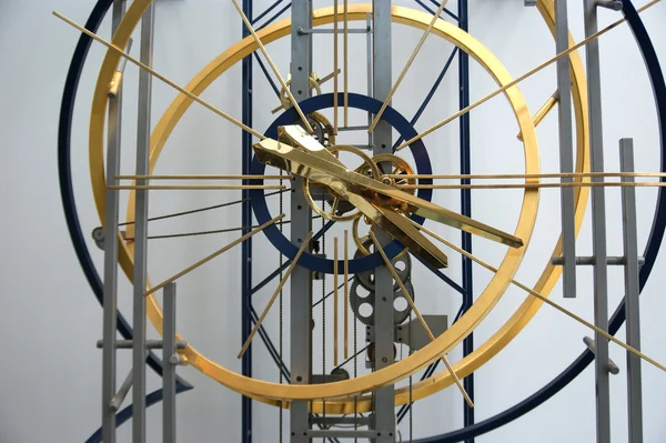 Clocks with the world's largest pendulum length of 30,2 m — Stock Photo, Image