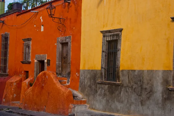 İspanyol tarzı evler — Stok fotoğraf
