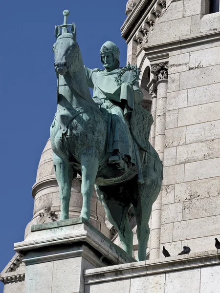 Statue de Saint-Louis au Sacr — Photo