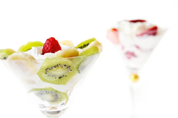 Frutta con panna montata — Foto Stock