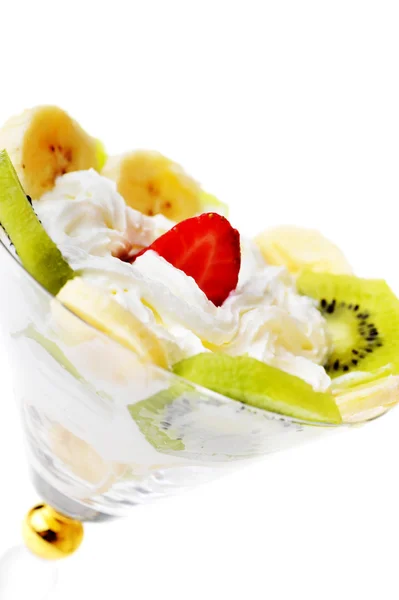 Frutta con panna montata — Foto Stock