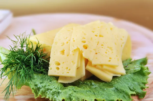 新鮮な野菜の白チーズ — ストック写真