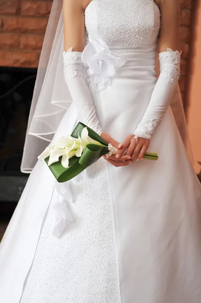 花嫁ウェディング ドレスをまとった — ストック写真
