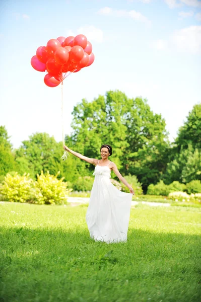 Gelin balonlar ile — Stok fotoğraf