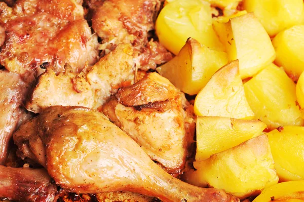 Chicken with potato — Stock Photo, Image