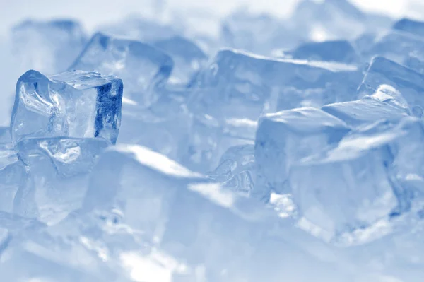 Kék jég kocka — Stock Fotó