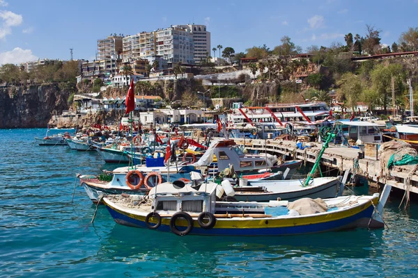 Barche nel porto turistico di Antalya — Foto Stock