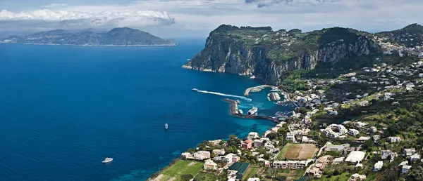 Panoramisch uitzicht op capri, Italië — Stockfoto