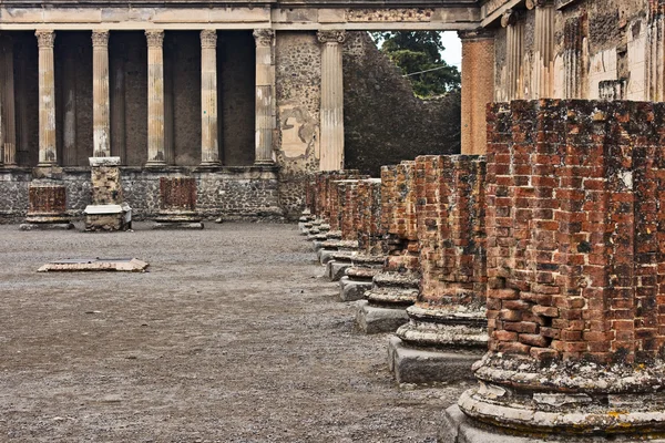 Bazilika ve Mahkemesi, Pompei — Stok fotoğraf