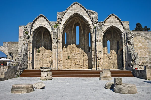 Románská bazilika ruiny — Stock fotografie