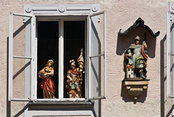Windows 在萨尔茨堡，奥地利 — 图库照片