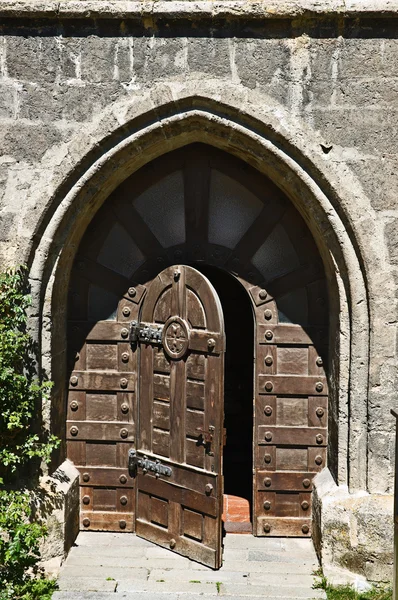 St Hippolyte (Hippolitus) kilise kapısına — Stok fotoğraf