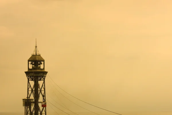 Lanová dráha věž v Barceloně přístavu — Stock fotografie