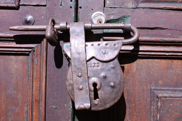 Κωδικός πρόσβασης. κλείνουν με το μάνταλο ή να κλειδώσετε παλιά. Μπογκοτά — Φωτογραφία Αρχείου
