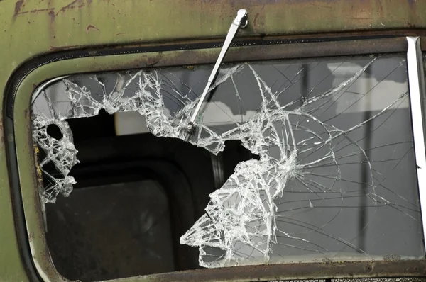 Broken windshield — Stock Photo, Image