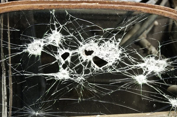 Broken side window — Stock Photo, Image