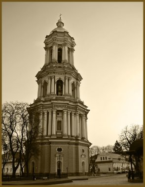 Kilise çanları çalıyor