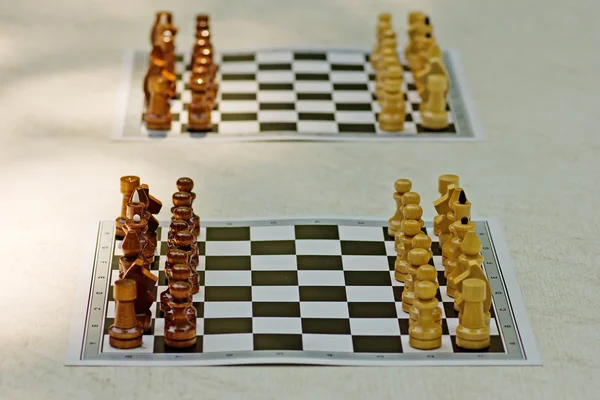 Dvou šachovnicích hrají — Stock fotografie