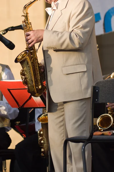 Man med saxofon — Stockfoto