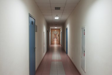 uzun koridor