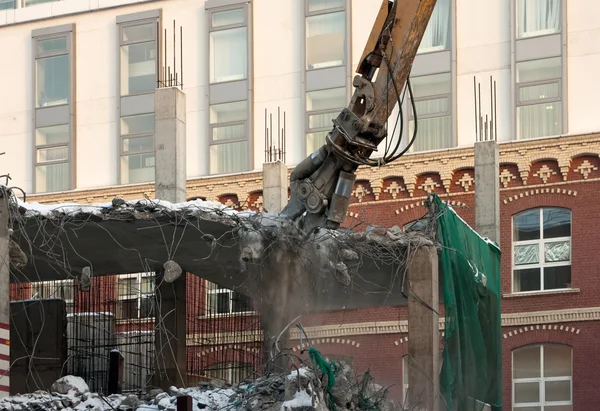 stock image Heavy dredger demolishes building