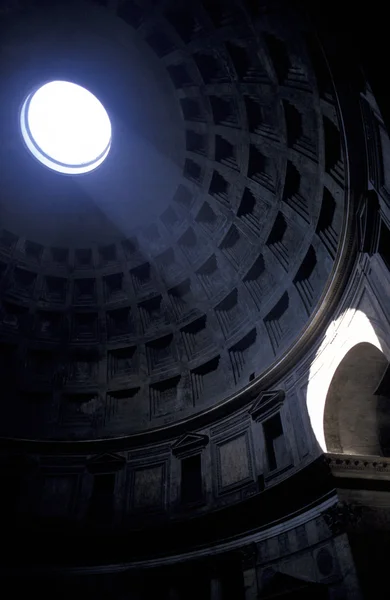 罗马: 万神殿 — 图库照片