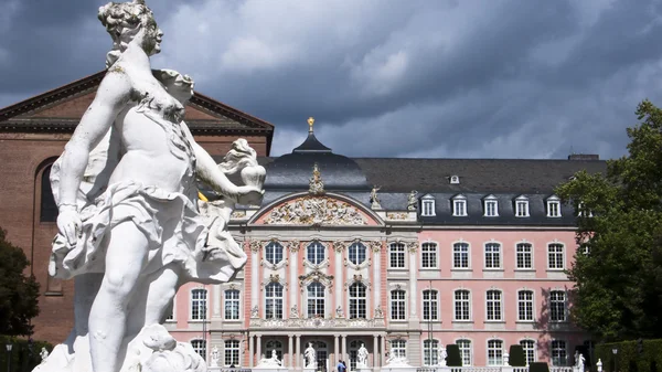 Trier, o Palácio Kursfuerstliches — Fotografia de Stock