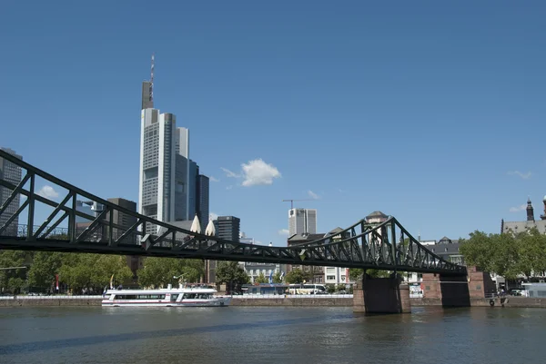 Skyline de Frankfurt, Eiserner Steg — Foto de Stock
